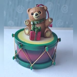 3/$20💗Vintage Teddy Bear on Drum 1980s Wang's International Ornament